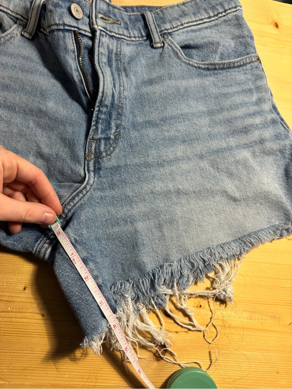 Lucky Brand Light Wash Frayed Denim Shorts - Picture 7 of 9